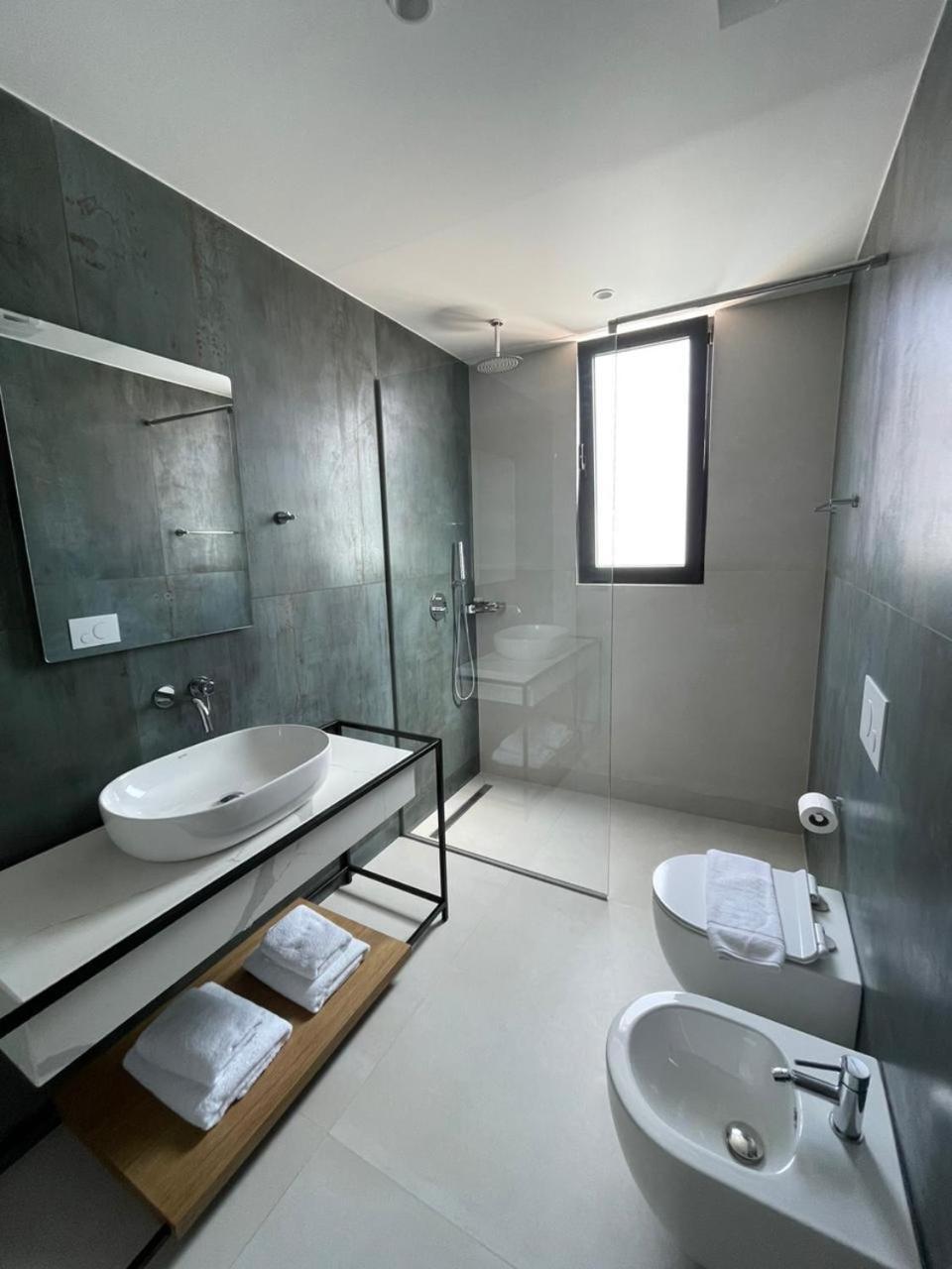 Gjestgiverier International Sarandë